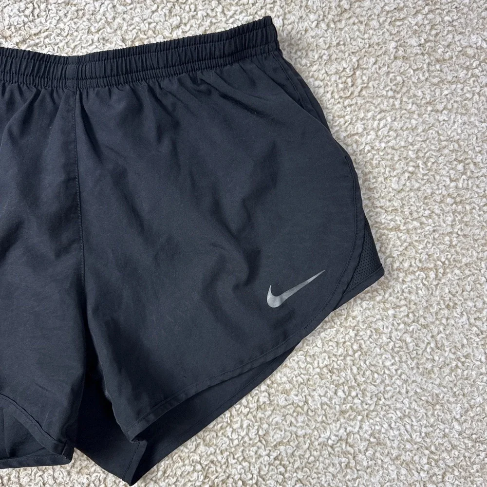 Nike Women's Tempo Running Shorts 3.5